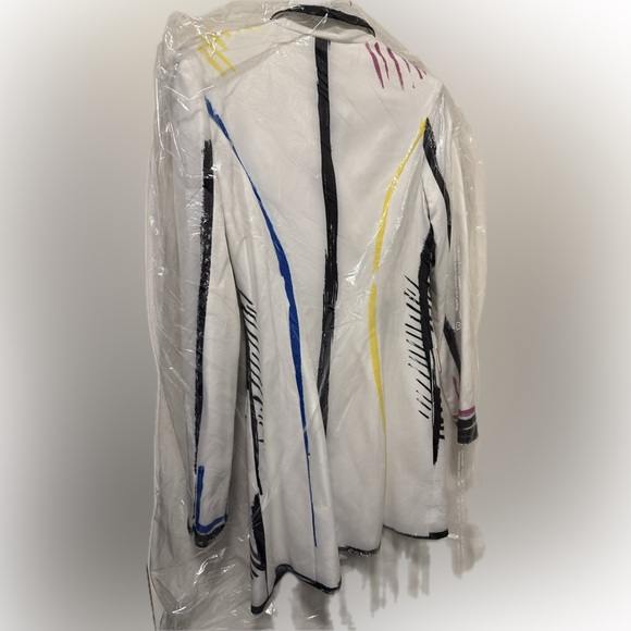 White Double-Breasted Artistic Trim Blazer - Picture 10 of 10